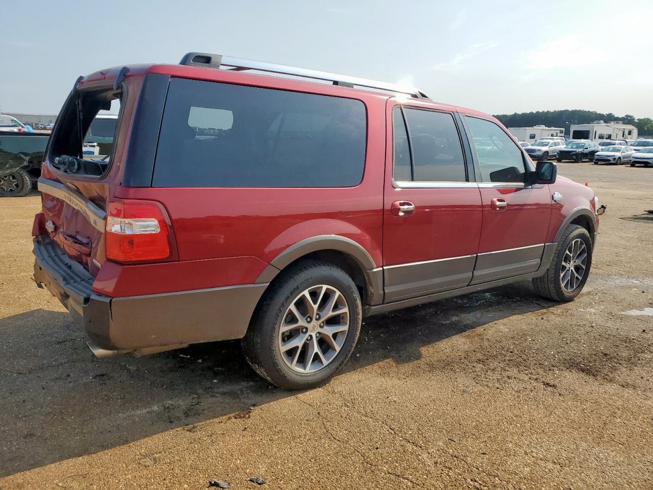 2016 Ford Expedition El Xlt - Image 3