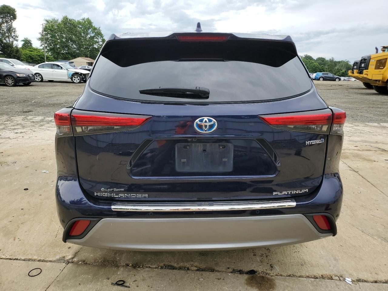 2022 Toyota Highlander Hybrid Platinum - Фото 6