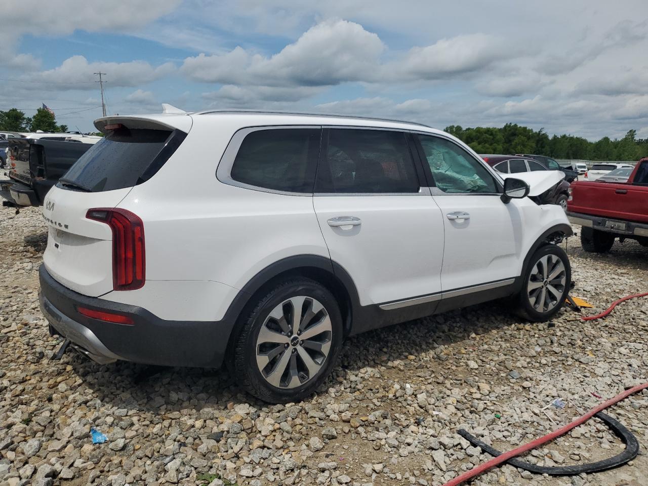 2022 Kia Telluride S - Фото 3