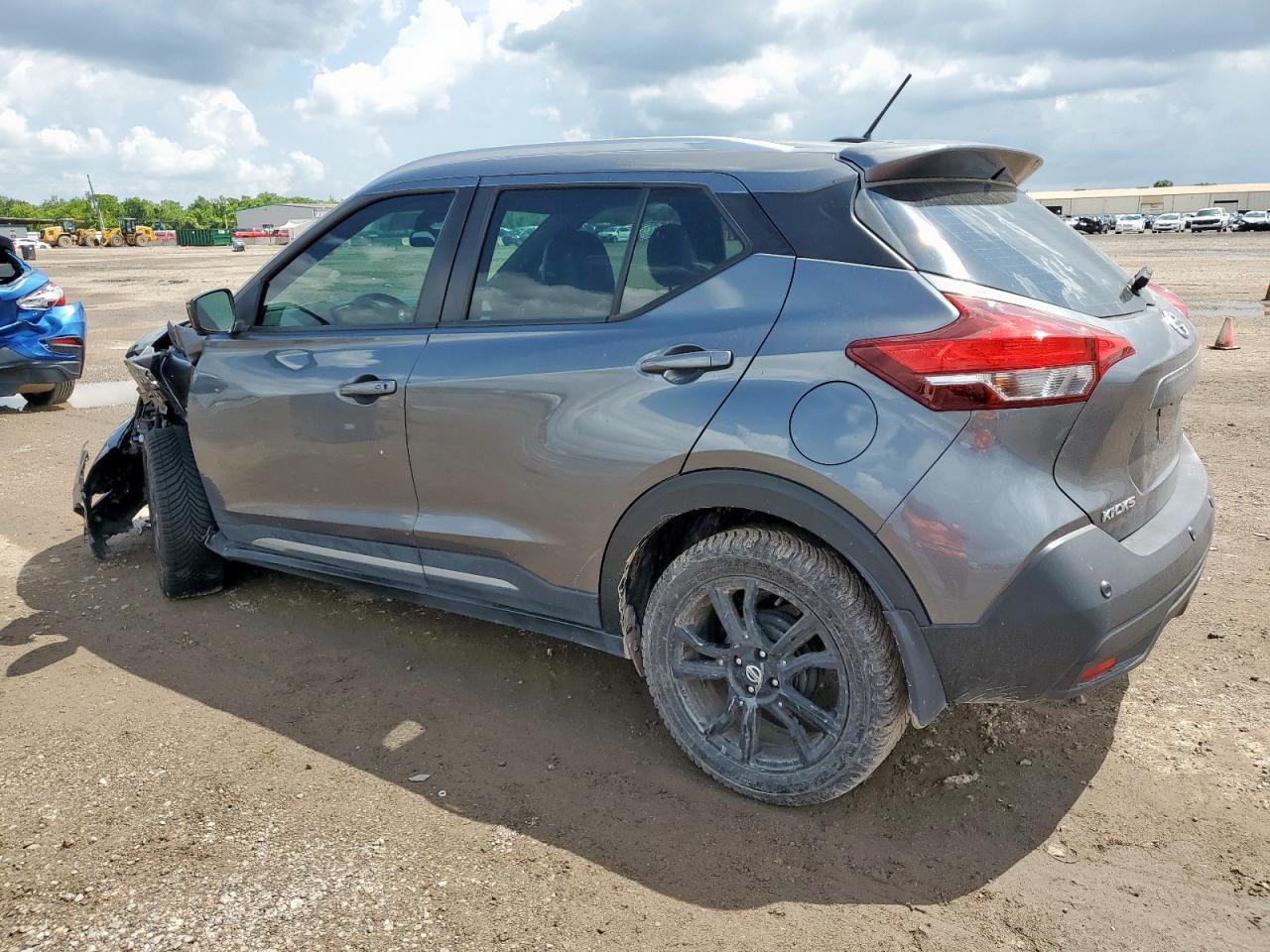 2020 Nissan Kicks Sr - Фото 2