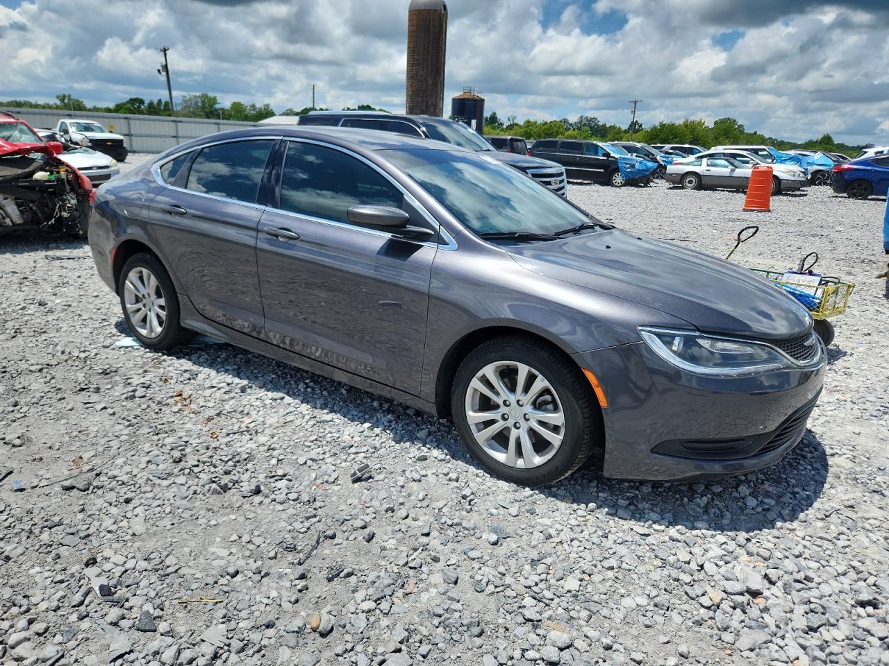 2015 Chrysler 200 Limited - Фото 4