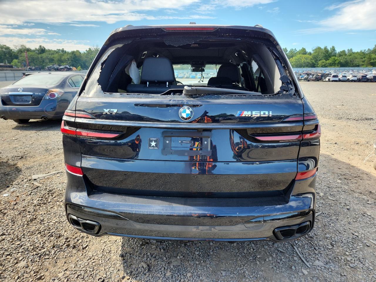 2025 BMW X7 M60I - Image 6