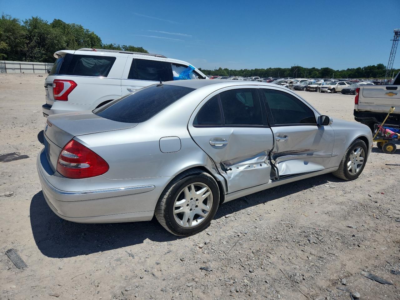 2004 Mercedes-Benz E 320 - Image 3