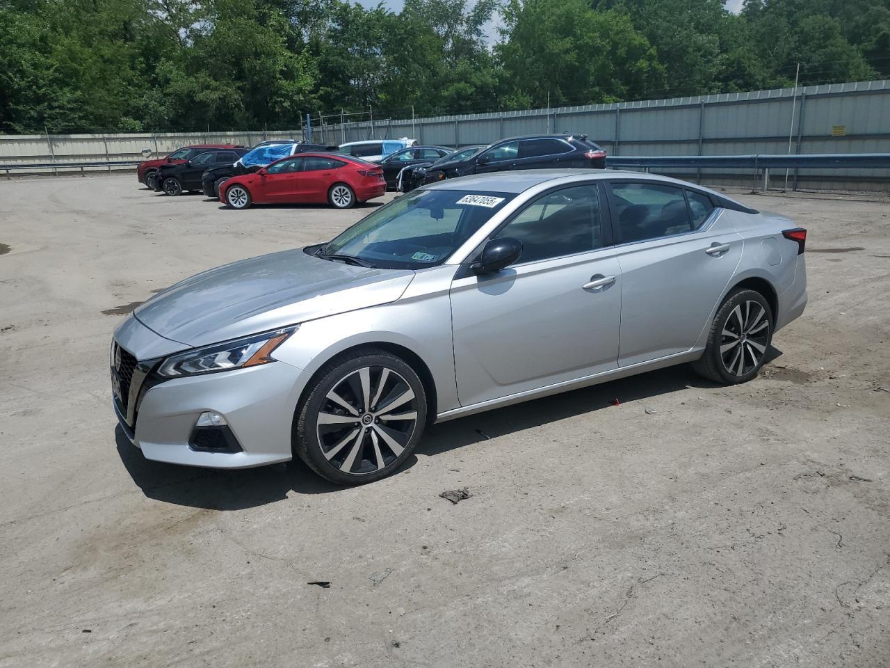 2022 Nissan Altima Sr