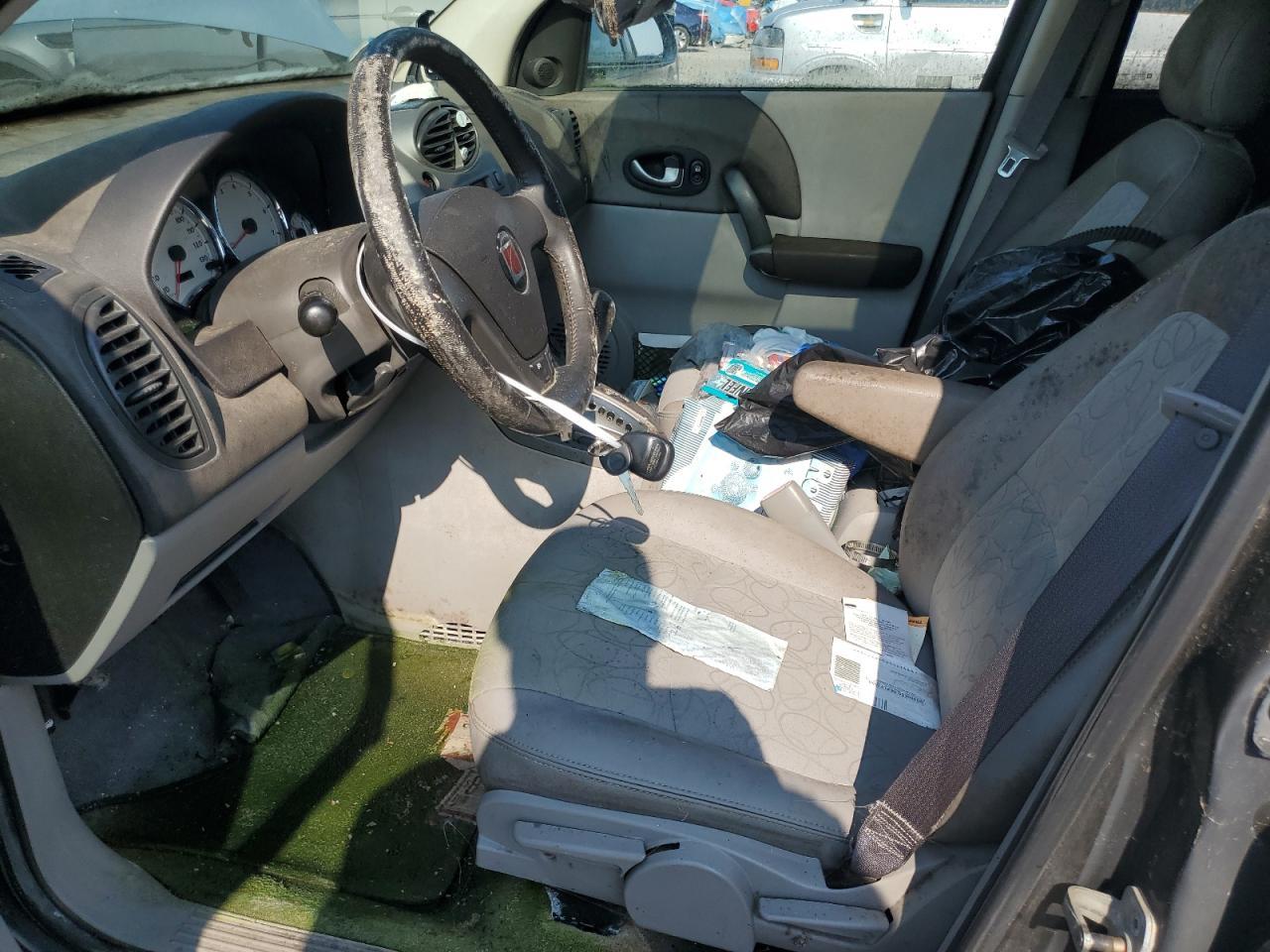 2005 Saturn Vue - Image 7