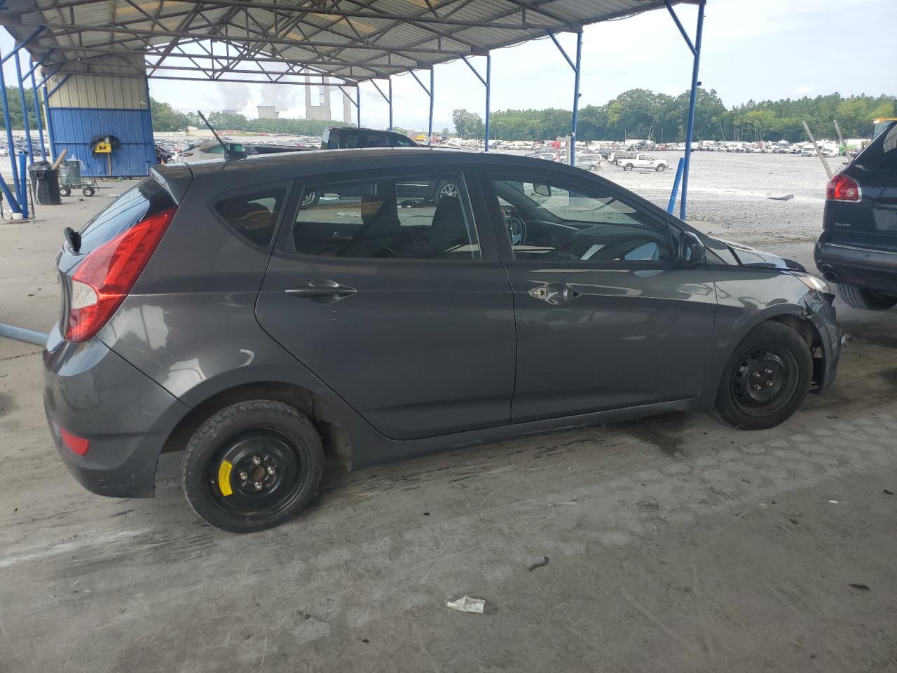 2012 Hyundai Accent Gls - Image 3
