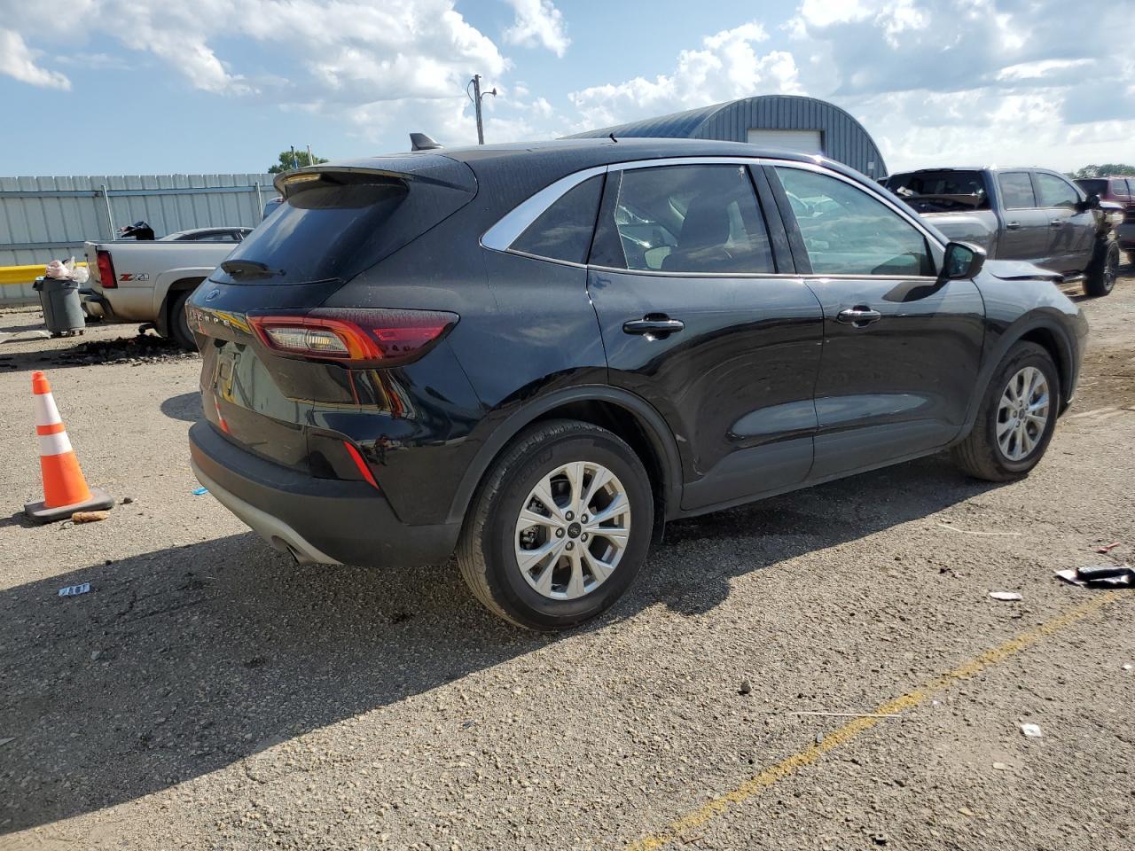 2024 Ford Escape Active - Image 3