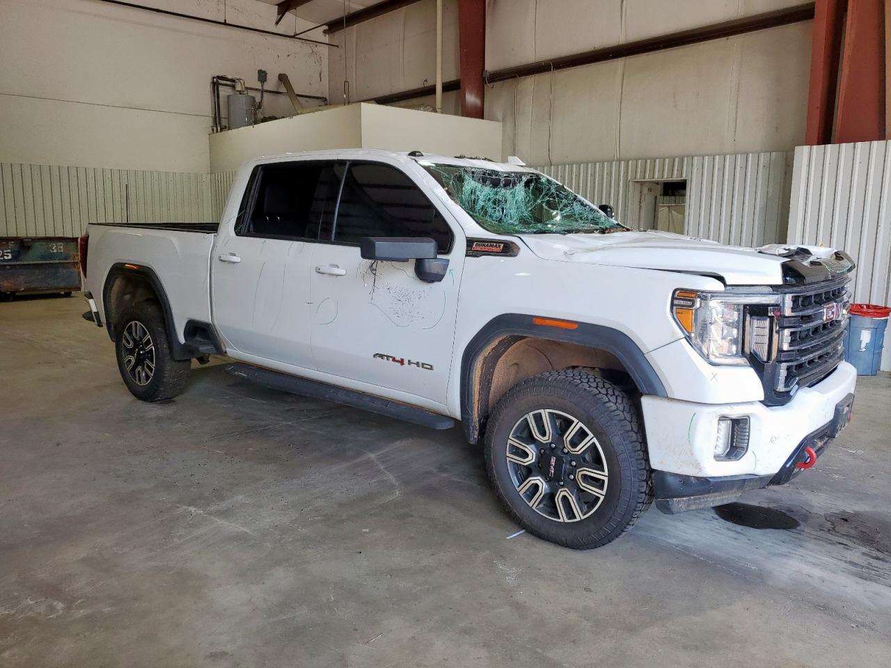 2022 GMC Sierra K2500 At4 - Image 4