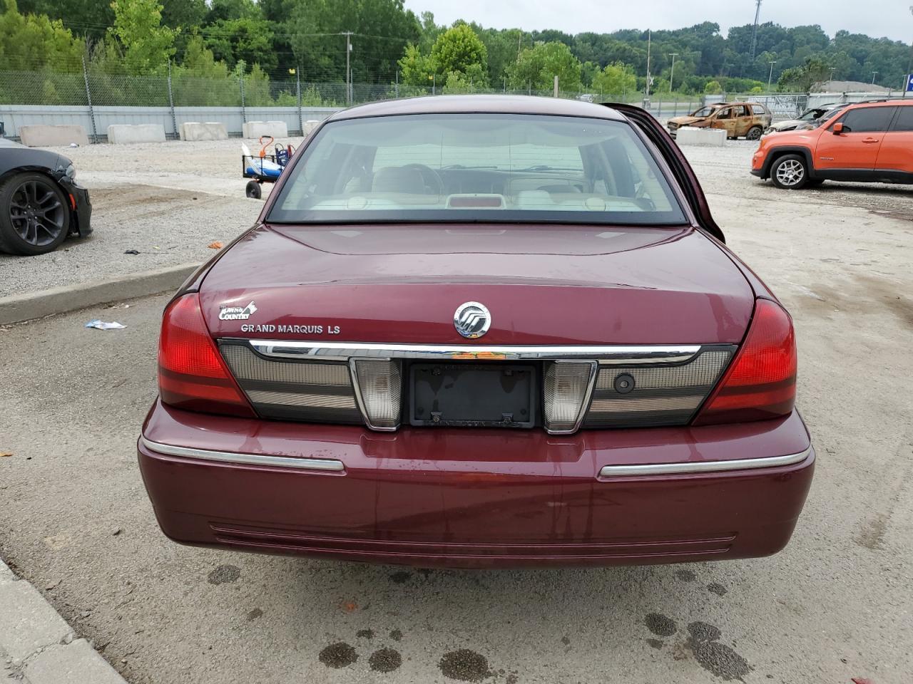 2010 Mercury Grand Marquis Ls - Фото 6