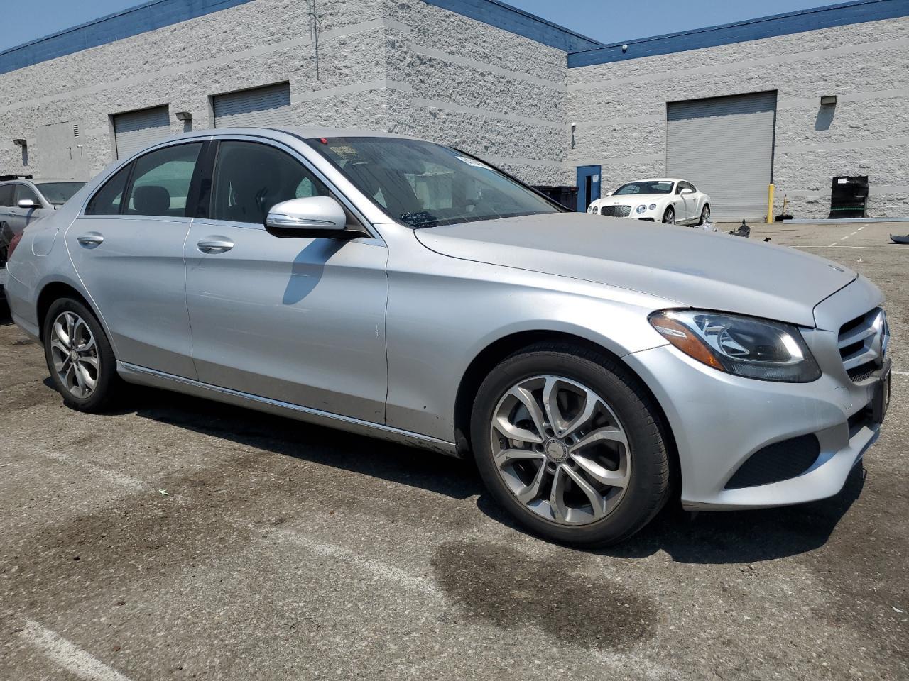 2015 Mercedes-Benz C 300 - Фото 4