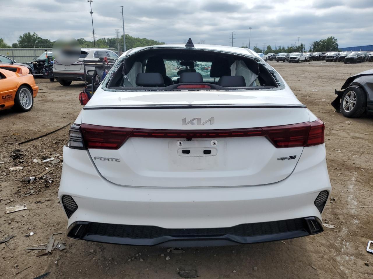 2024 Kia Forte Gt Line - Фото 6