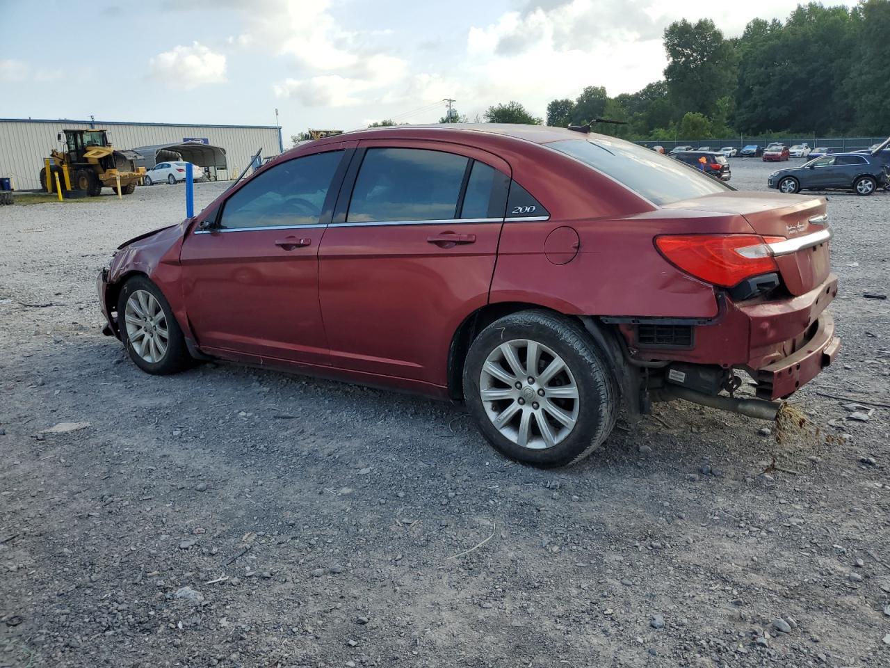 2011 Chrysler 200 Touring - Фото 2