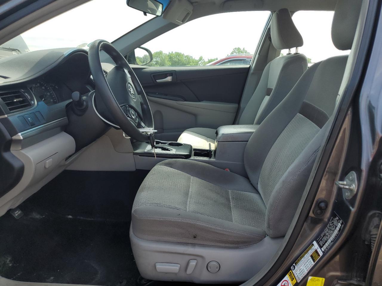 2014 Toyota Camry L - Фото 7