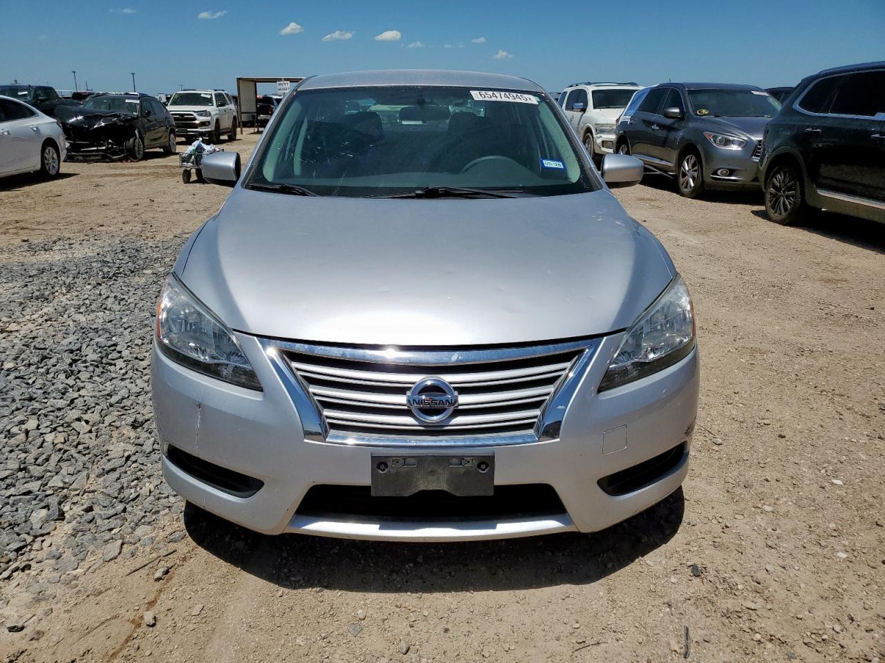 2015 Nissan Sentra S - Image 5