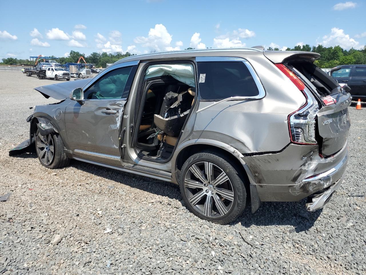 2021 Volvo Xc90 T8 Recharge Inscription - Image 2