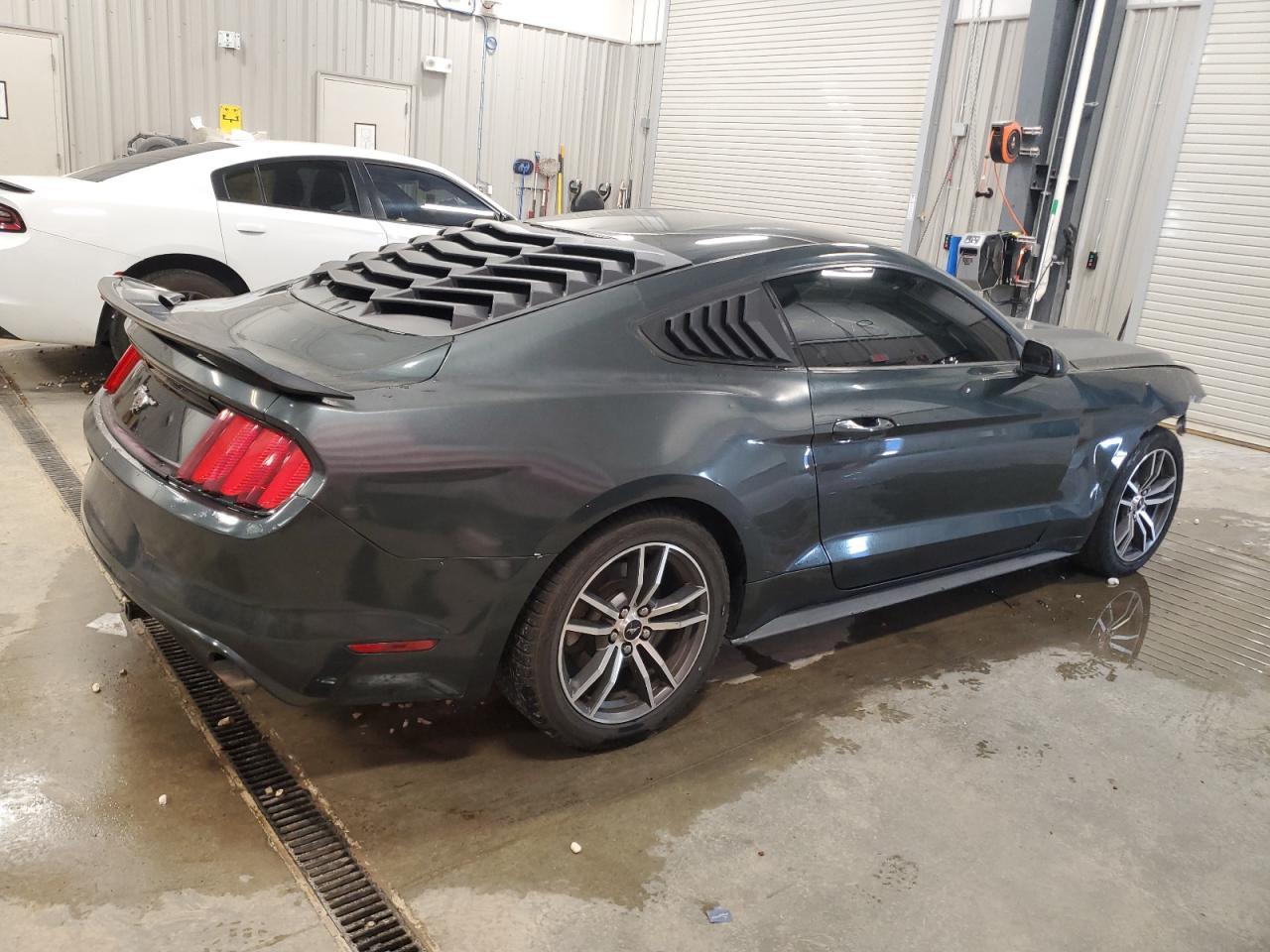 2016 Ford Mustang - Image 3