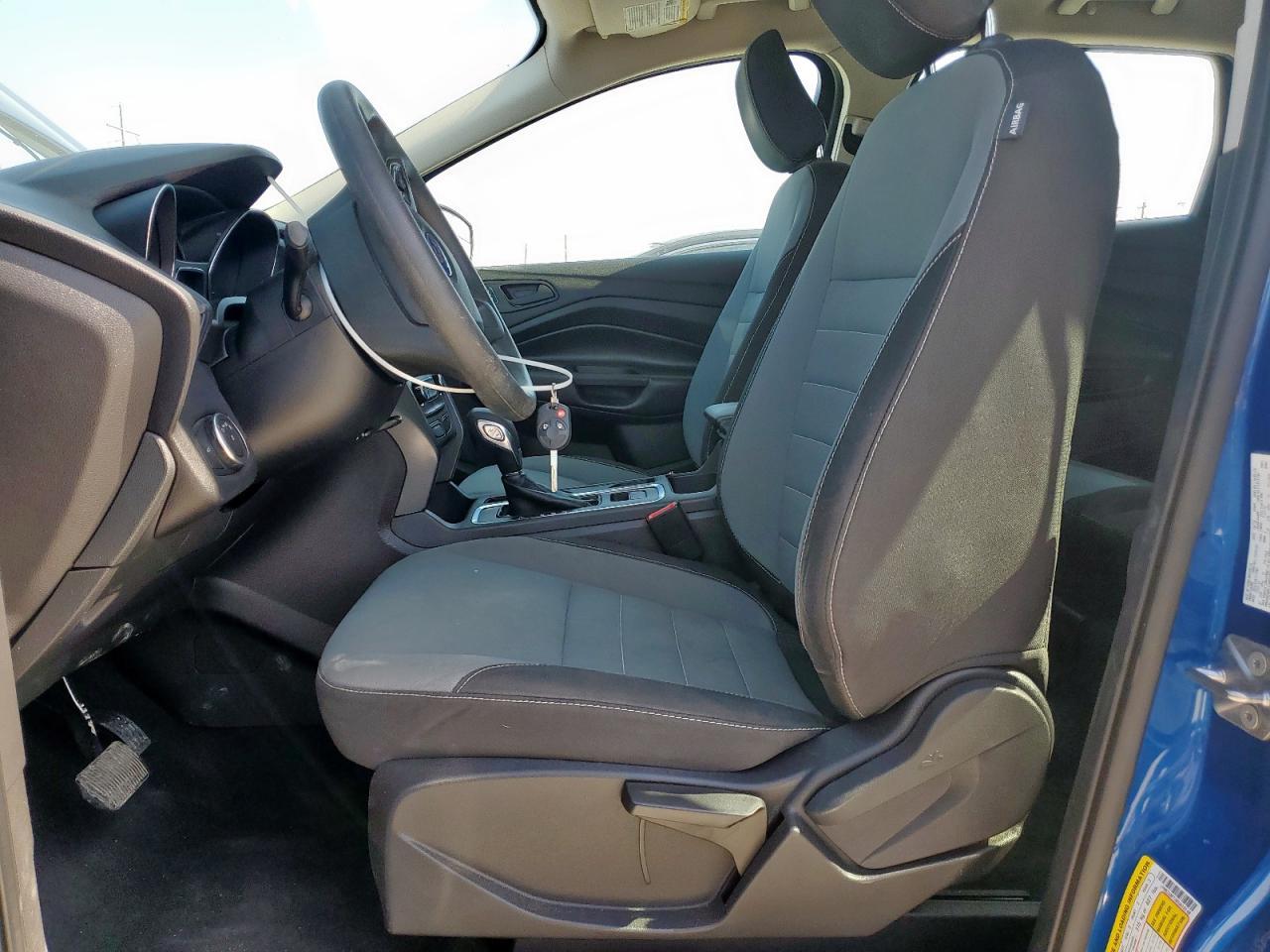 2019 Ford Escape S - Фото 7