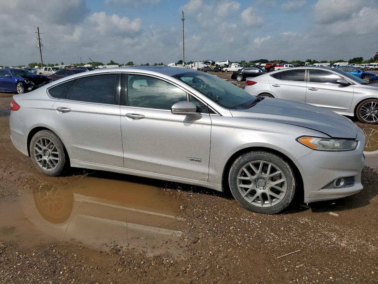 2014 Ford Fusion Se Phev - Фото 4
