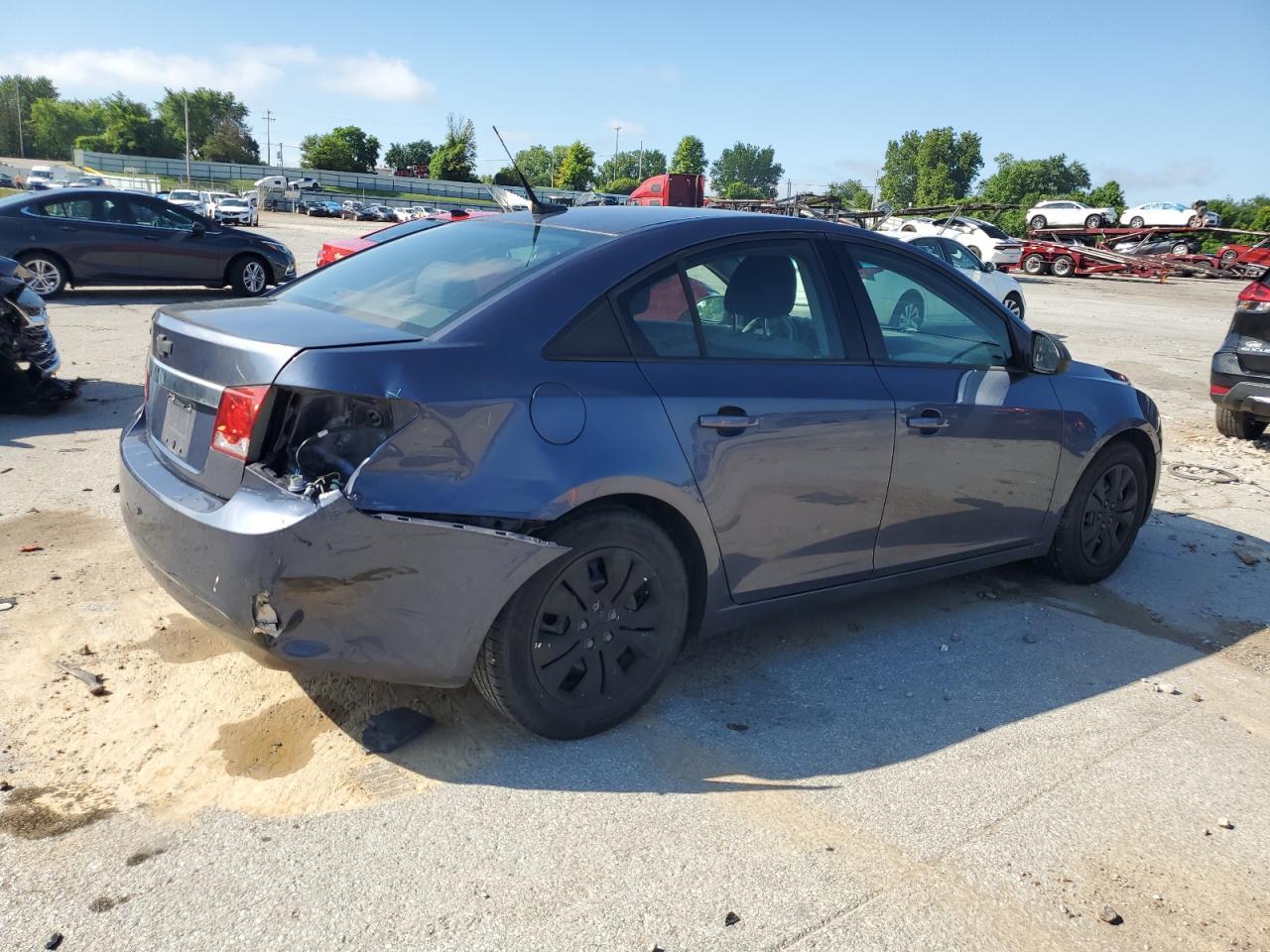 2014 Chevrolet Cruze Ls - Фото 3