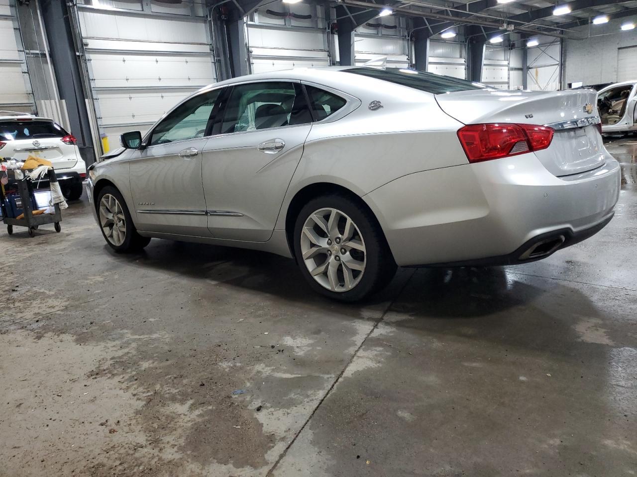 2019 Chevrolet Impala Premier - Фото 2
