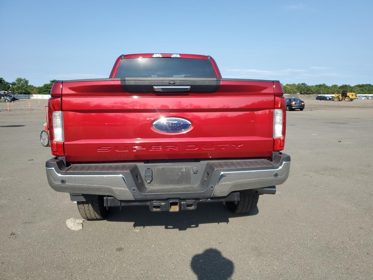 2019 Ford F350 Super Duty - Фото 6