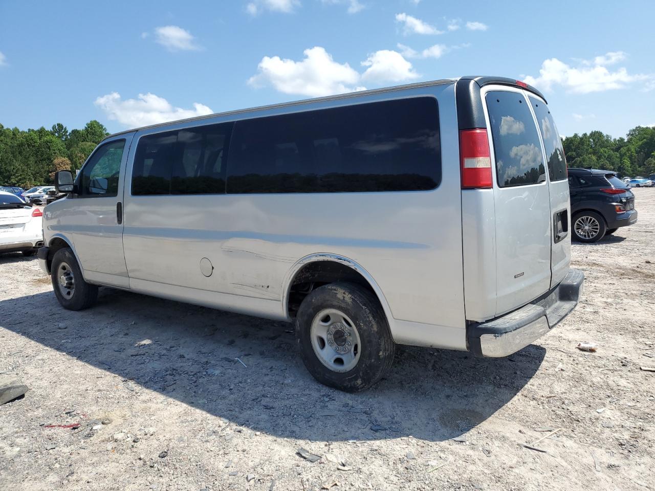 2014 Chevrolet Express G3500 Lt - Image 2
