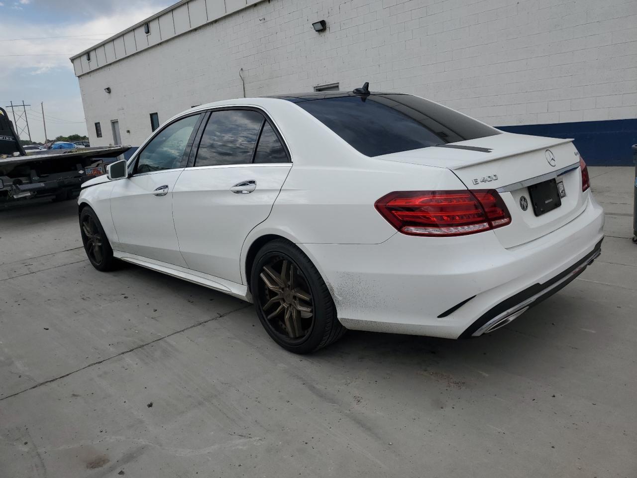 2015 Mercedes-Benz E 400 4Matic - Фото 2