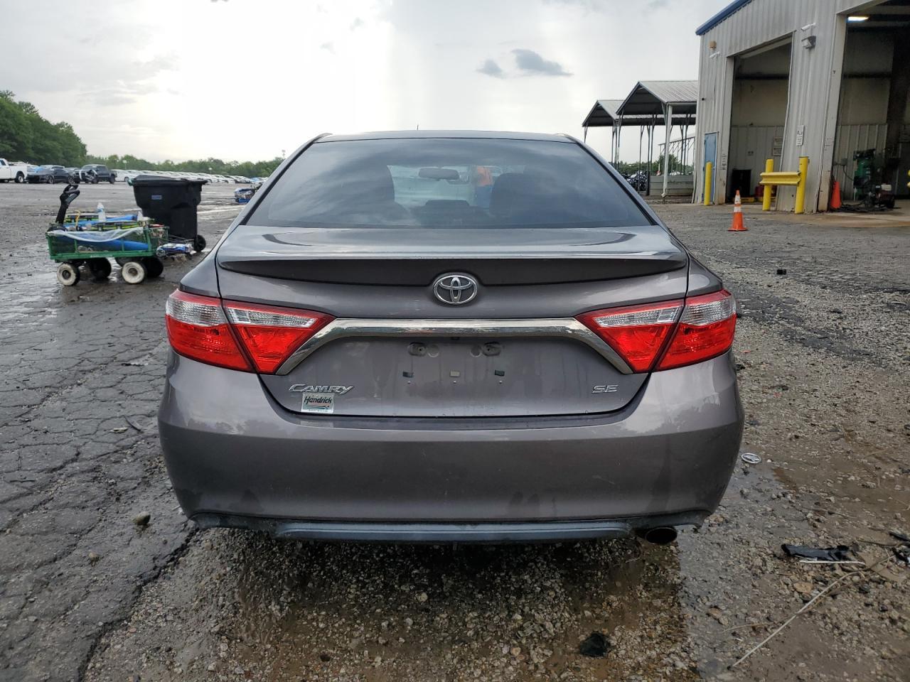2015 Toyota Camry Le - Image 6