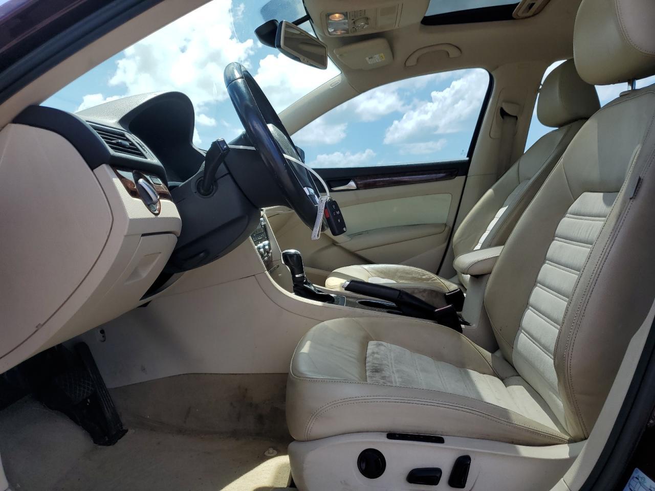 2013 Volkswagen Passat Sel - Image 7