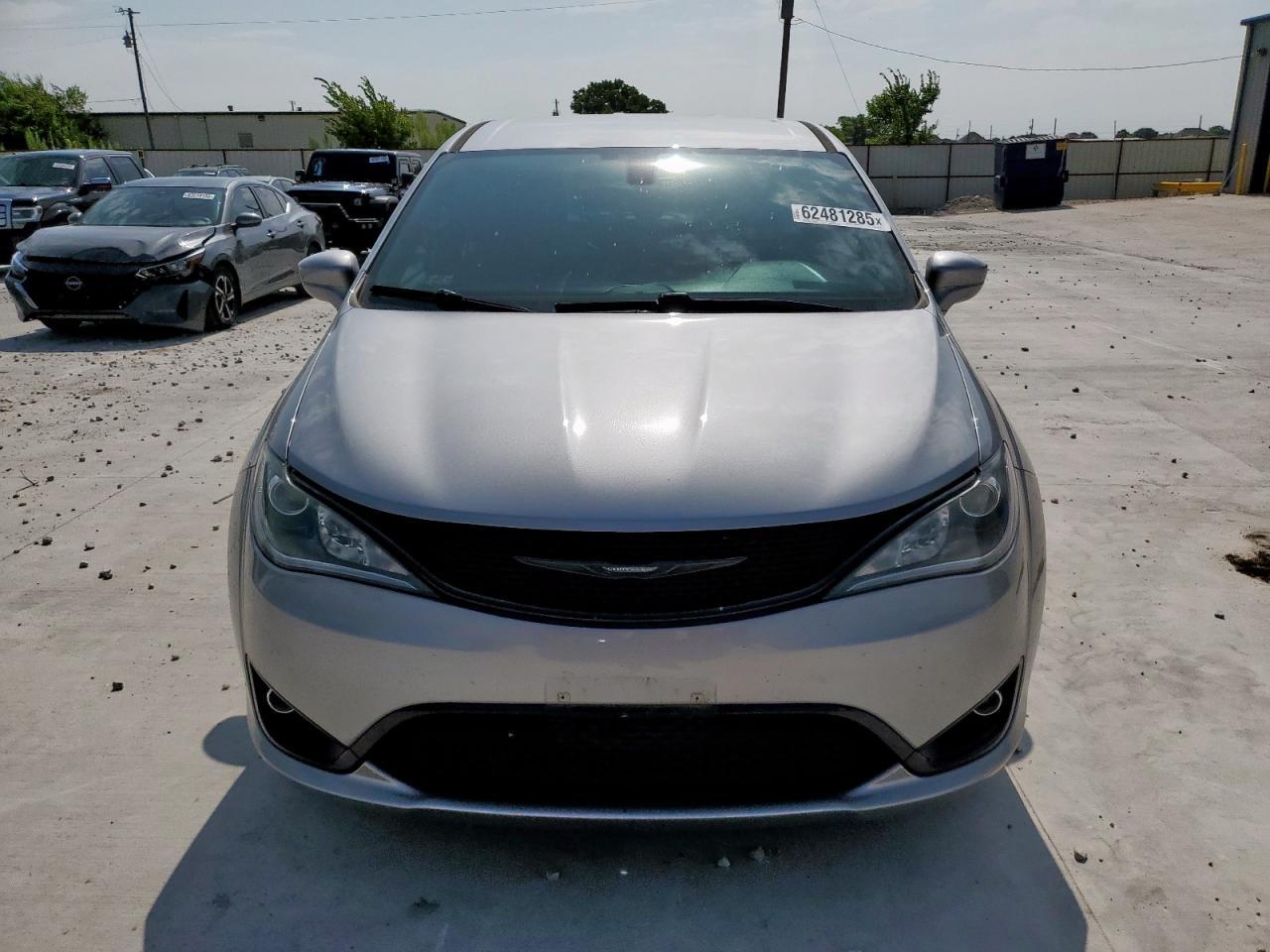 2019 Chrysler Pacifica Touring Plus - Фото 5