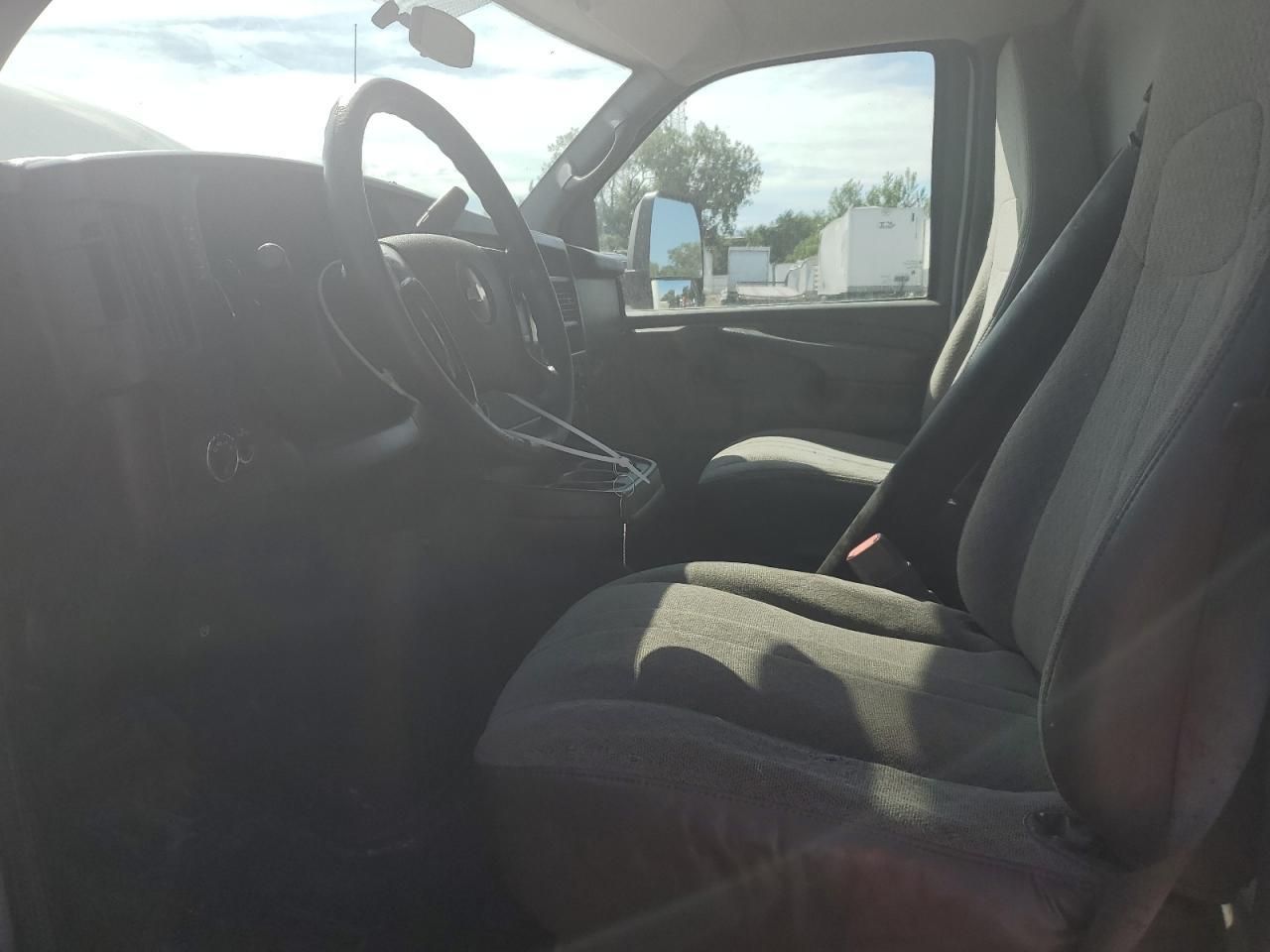 2013 Chevrolet Express G3500 - Фото 7