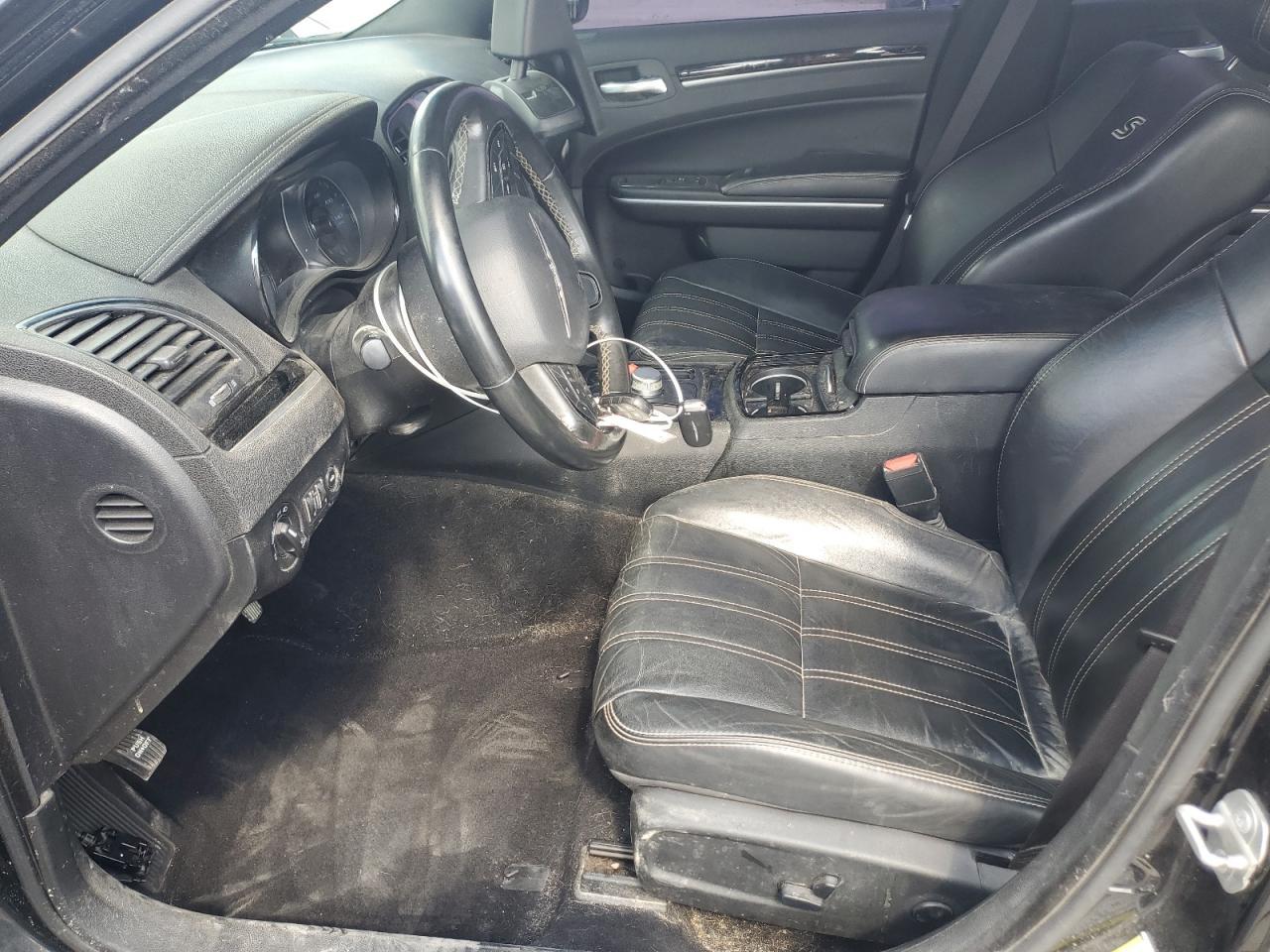 2019 Chrysler 300 S - Image 7