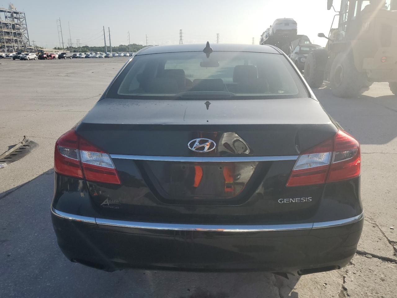2013 Hyundai Genesis 3.8L - Image 6