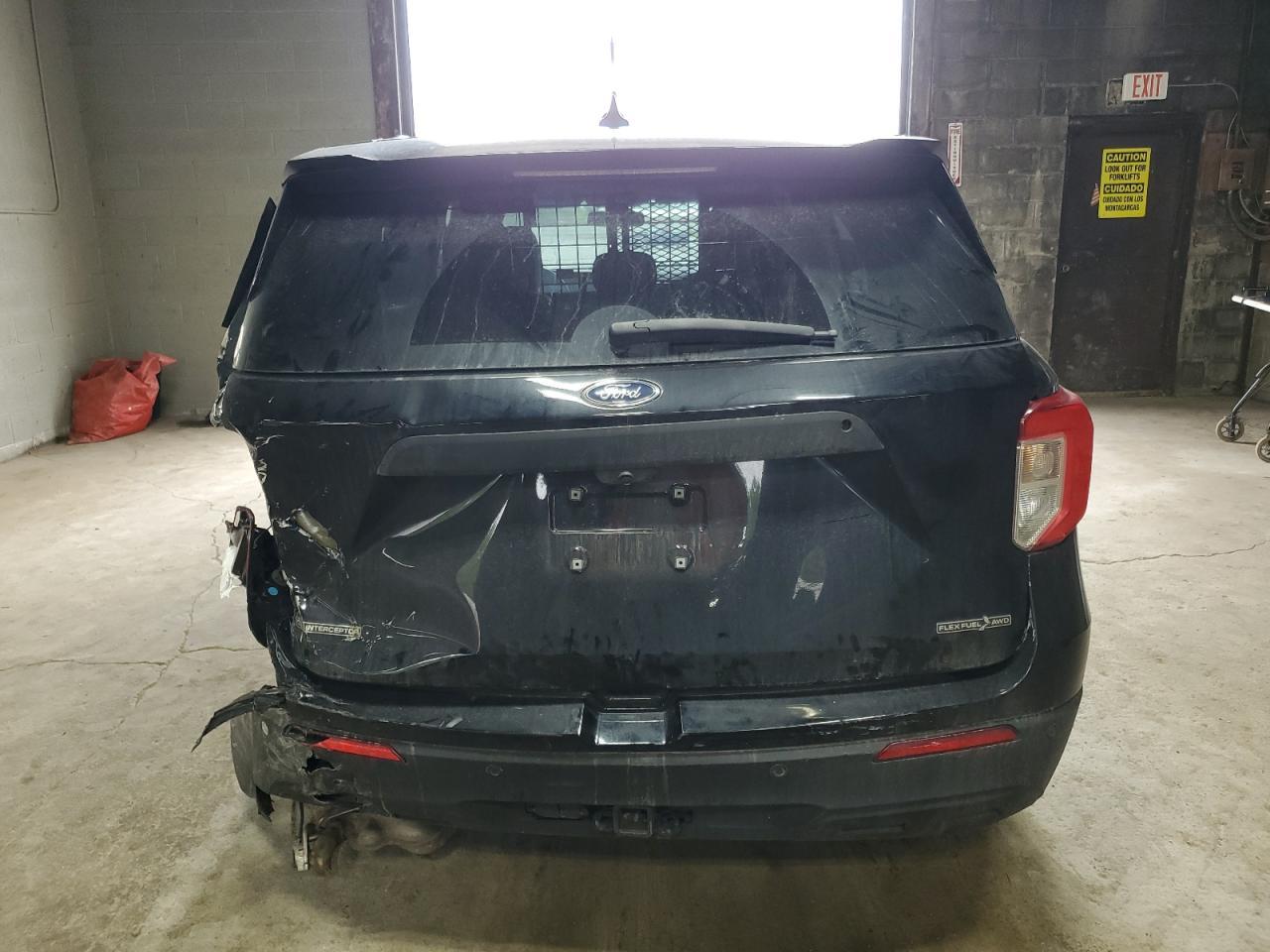 2021 Ford Explorer Police Interceptor - Image 6