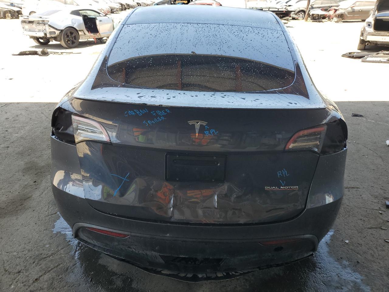 2022 Tesla Model Y - Фото 6