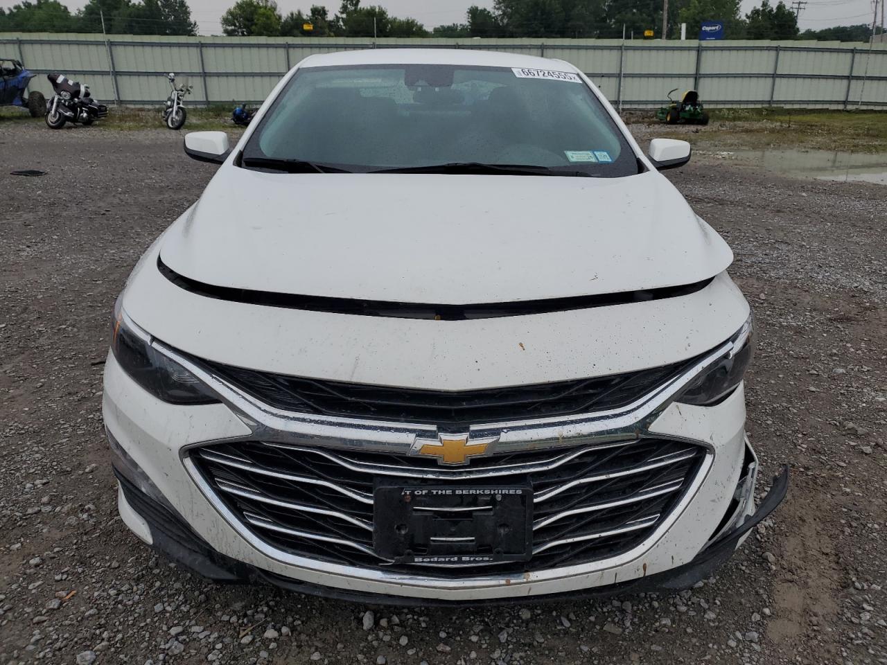 2023 Chevrolet Malibu Lt - Image 5