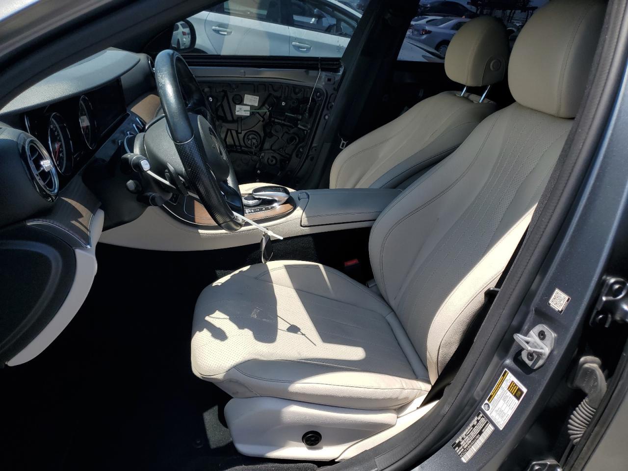 2018 Mercedes-Benz E 300 - Image 7