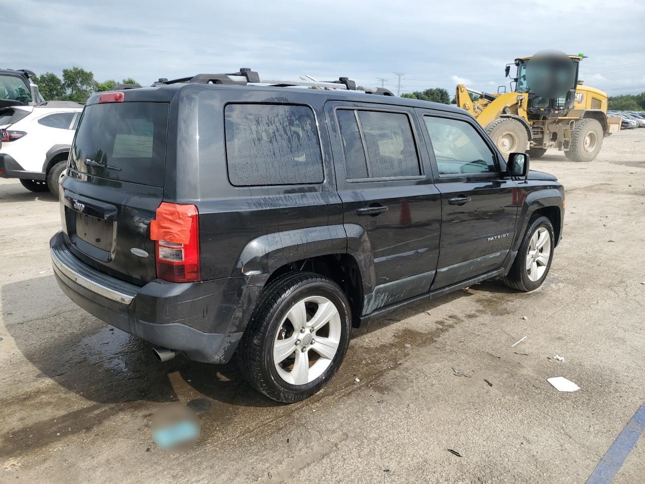2011 Jeep Patriot Latitude - Фото 3