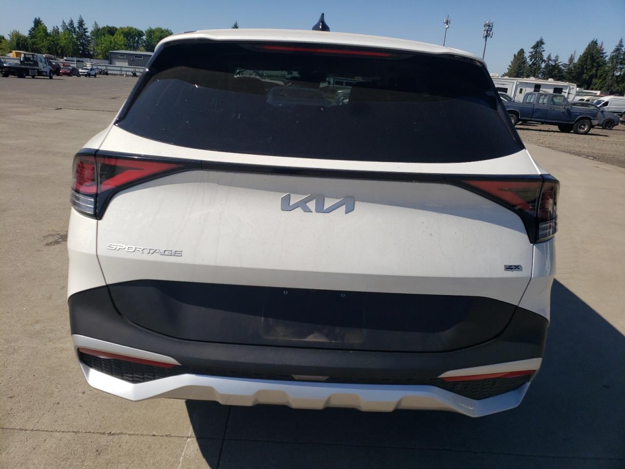 2023 Kia Sportage Lx - Image 6