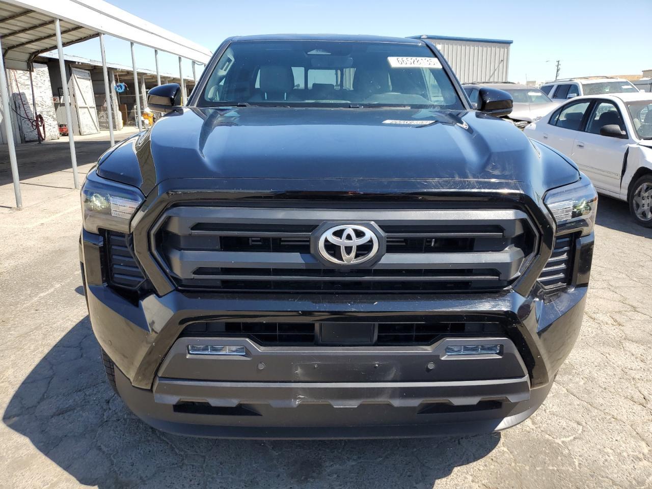 2024 Toyota Tacoma Double Cab - Image 5