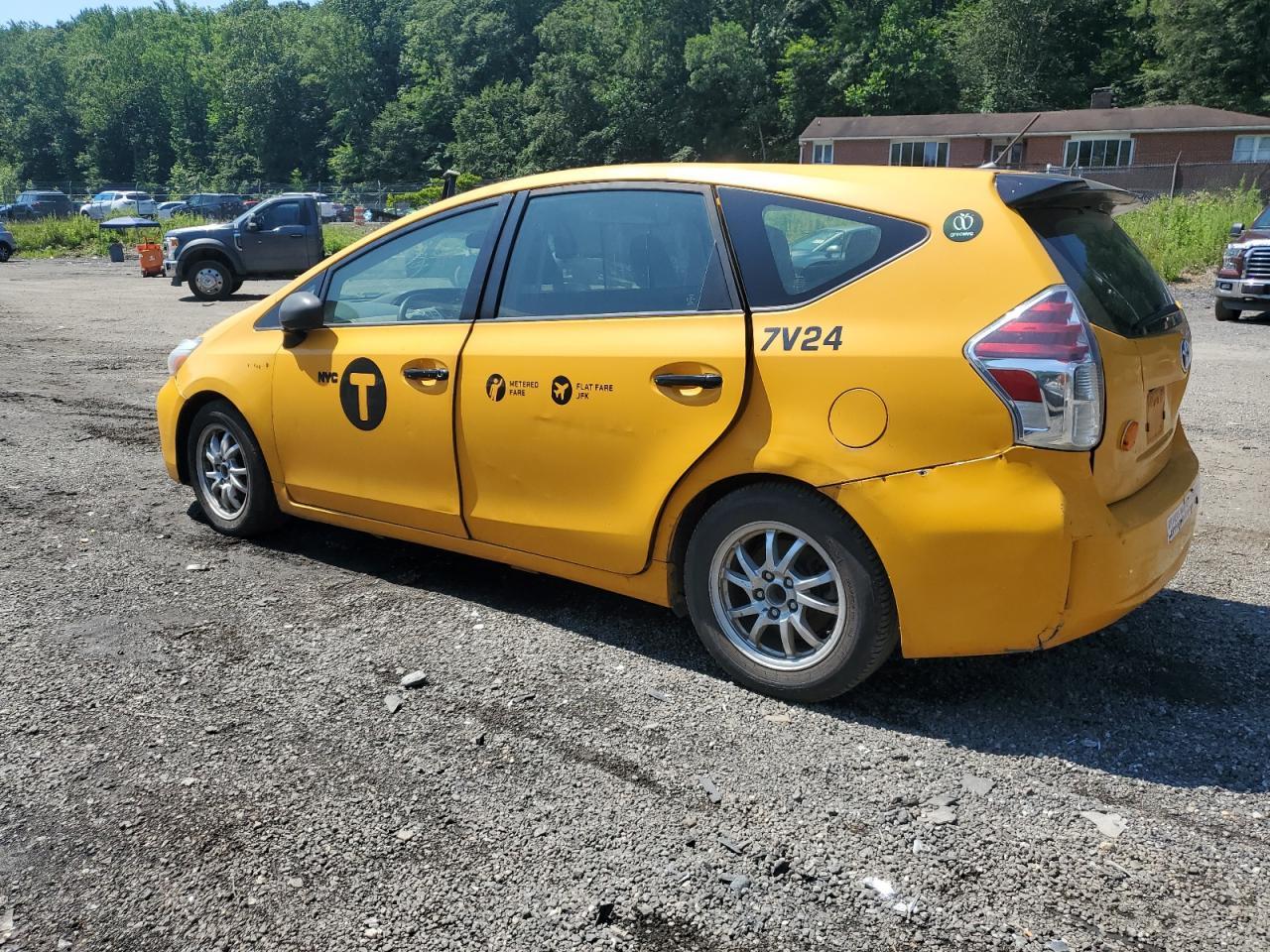 2016 Toyota Prius V - Image 2
