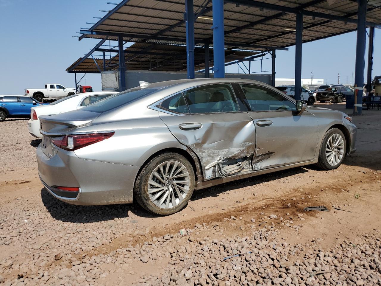 2019 Lexus Es 300H - Фото 3