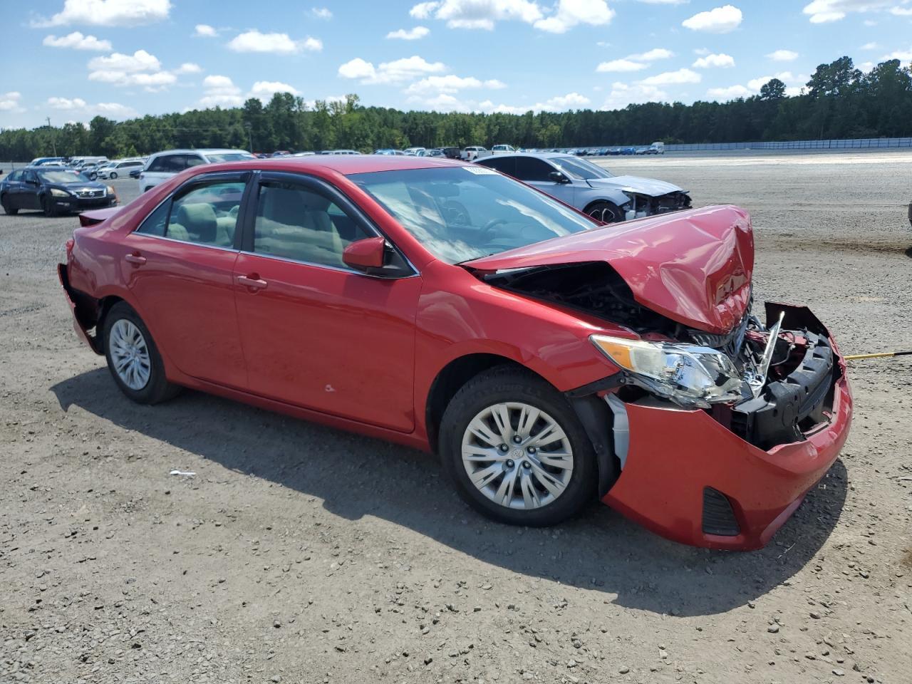 2014 Toyota Camry L - Фото 4