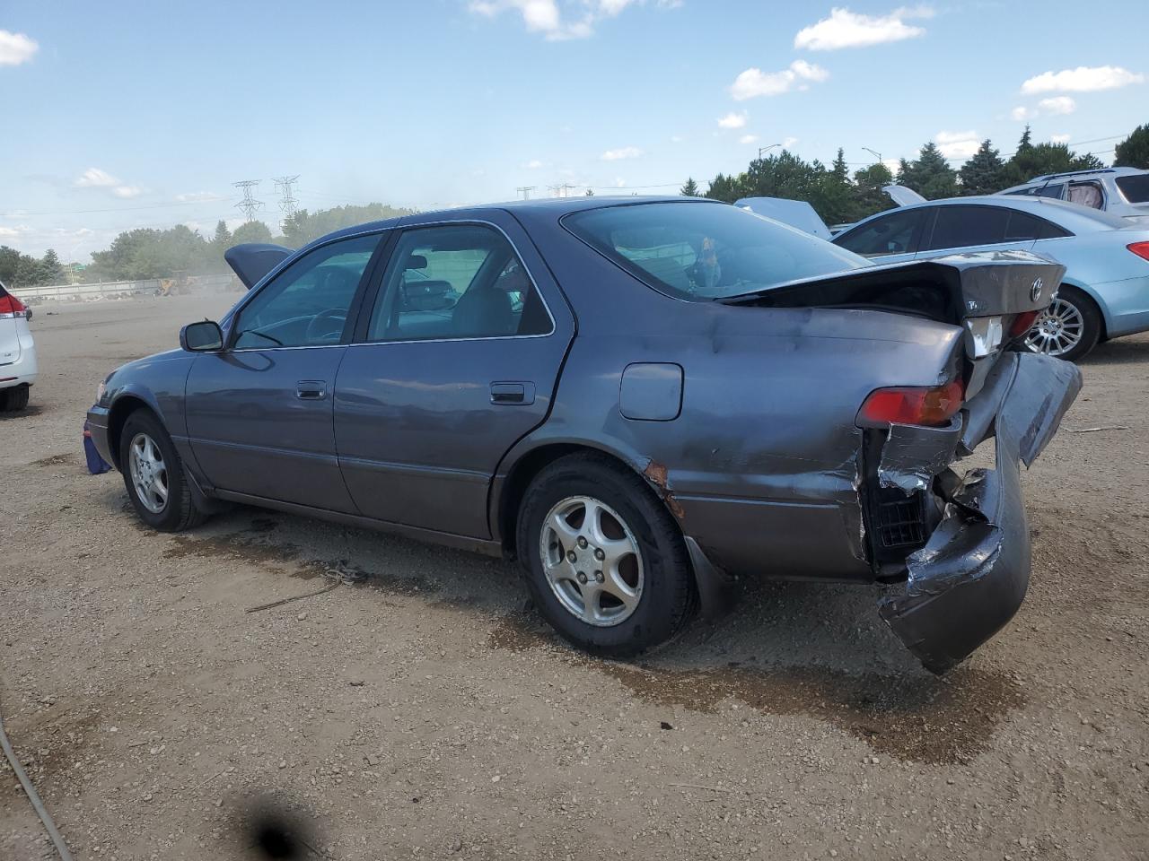 1999 Toyota Camry Ce - Фото 2