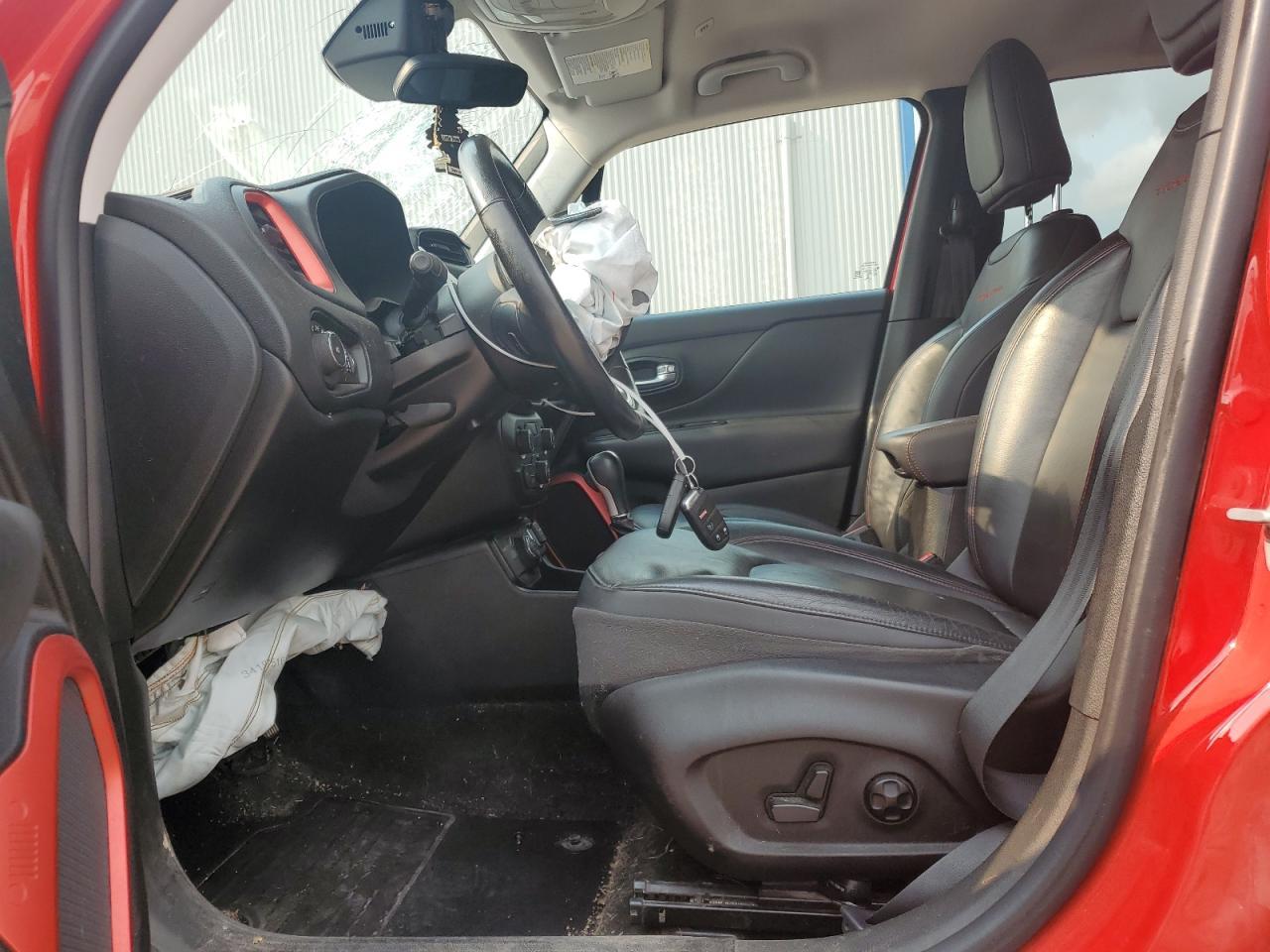 2018 Jeep Renegade Trailhawk - Image 7