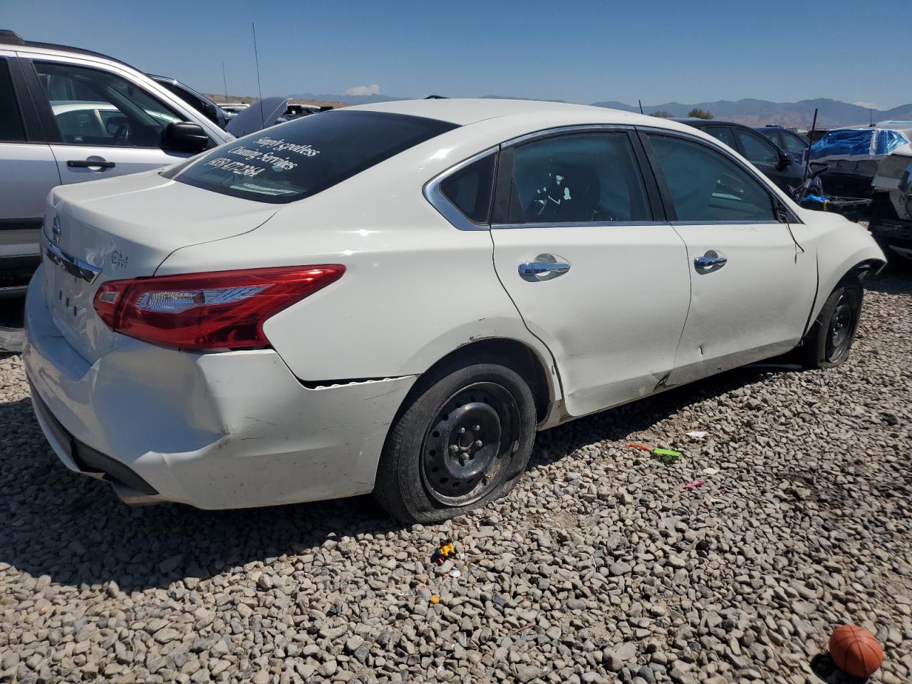 2017 Nissan Altima 2.5 - Image 3
