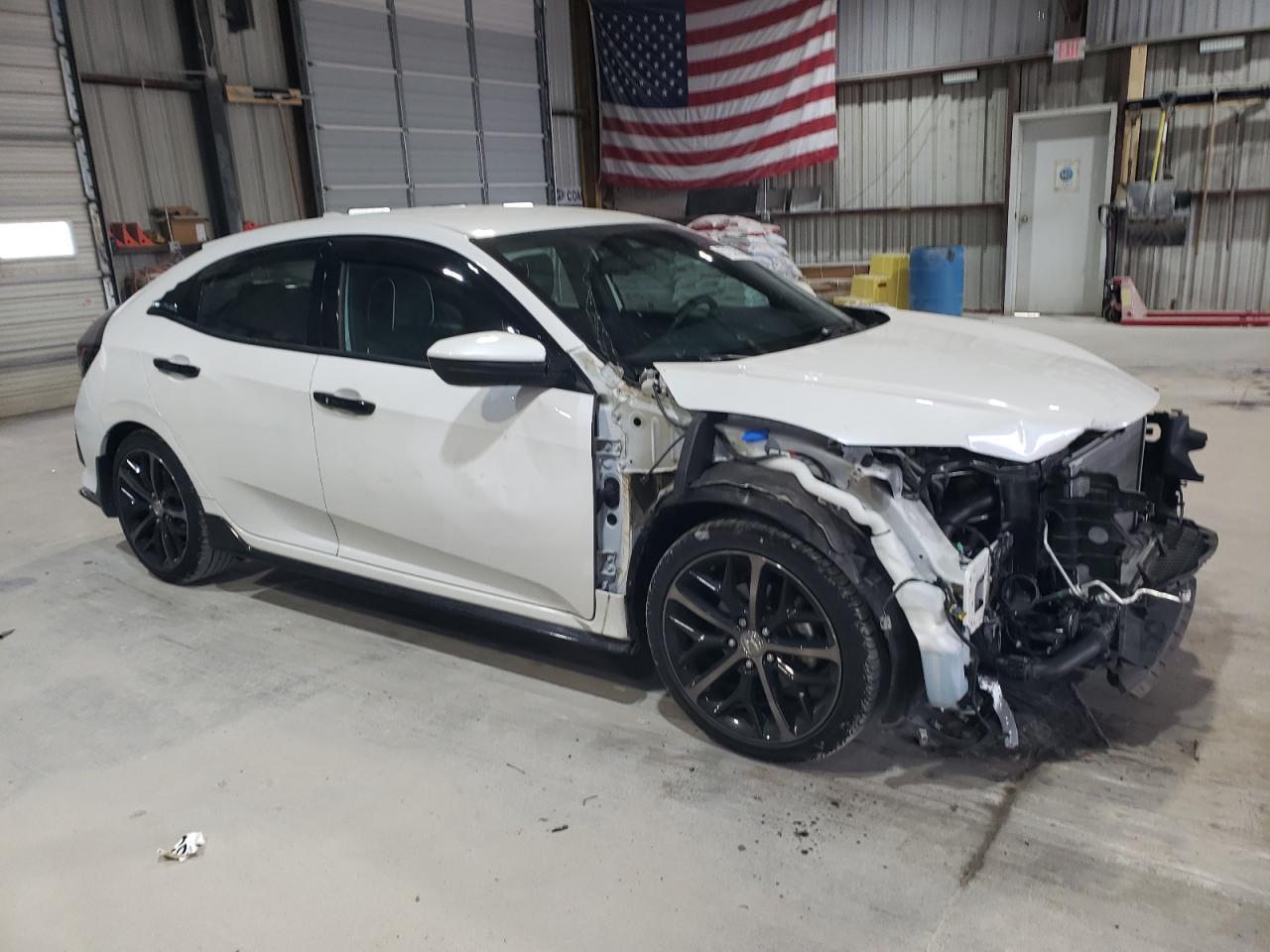 2020 Honda Civic Sport - Фото 4