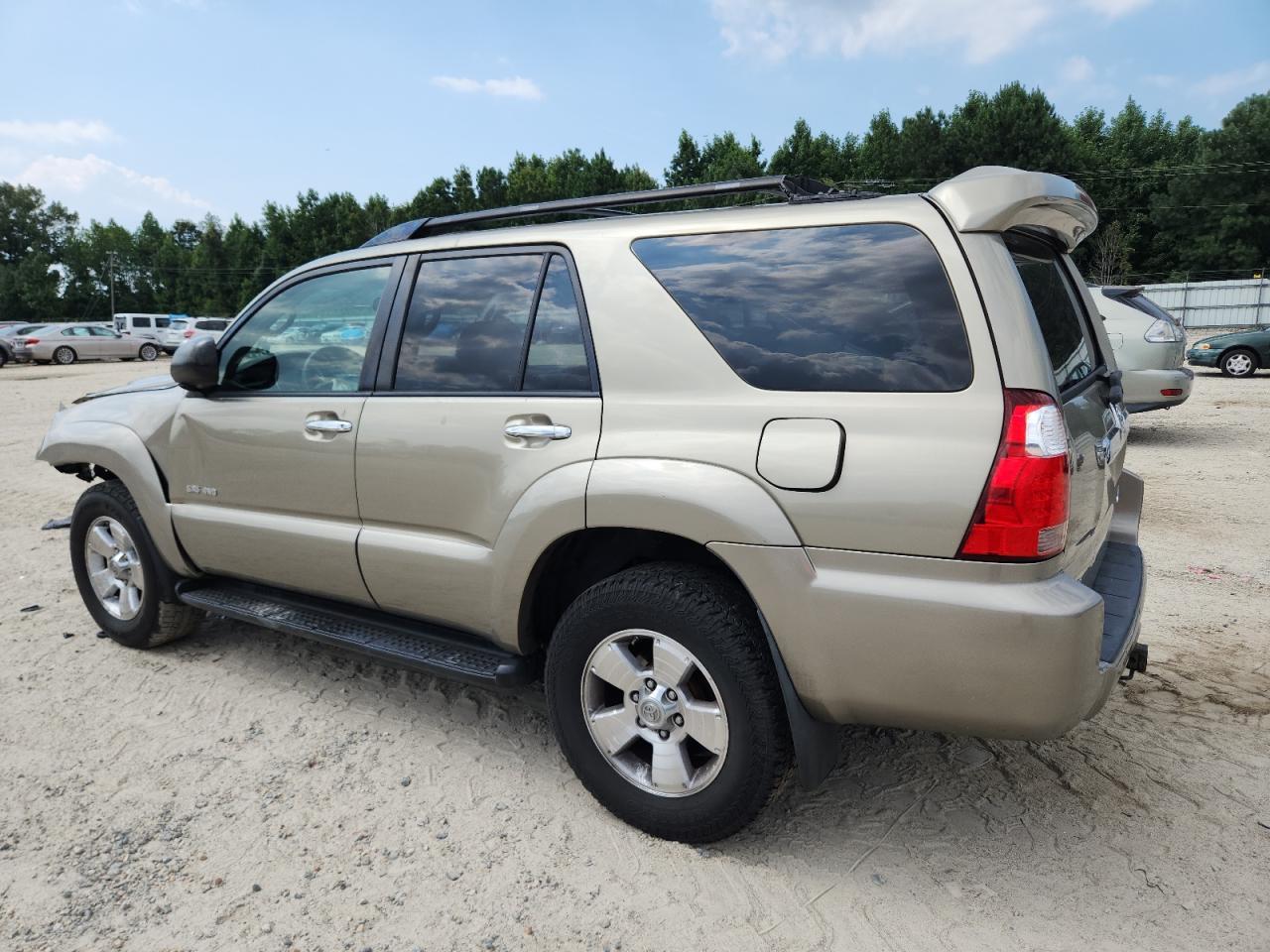 2007 Toyota 4Runner Sr5 - Image 2