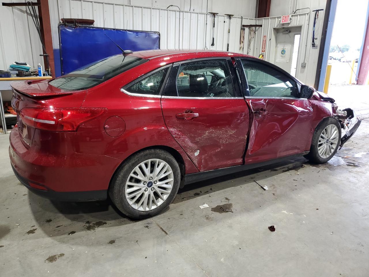 2017 Ford Focus Titanium - Image 3