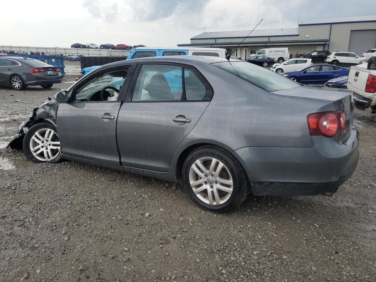 2009 Volkswagen Jetta S - Фото 2